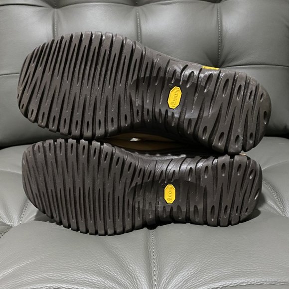 UGG Adirondack Boots - Size 7 - Picture 5 of 5